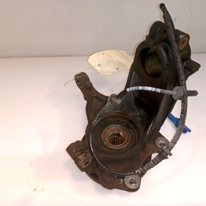 Moyeu avg occasion CITROEN C3 III Phase 1 10-2016->... 1.2i 82ch 330776 2