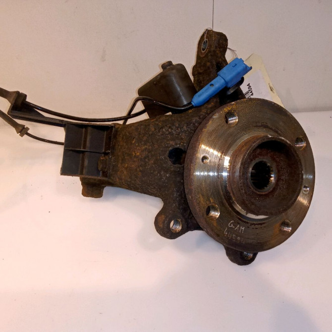 Moyeu avg occasion PEUGEOT 206 + Phase 1 03-2009->05-2013 1.1i 60ch 330776 1