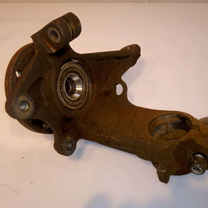 Moyeu avg occasion PEUGEOT 206 Phase 1 09-1998->03-2009 1.4i 330776 2