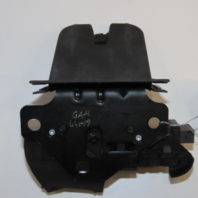 Serrure hayon occasion AUDI A6 III Phase 1 05-2004->10-2008 3.0 V6 233ch 8P4827505D 1