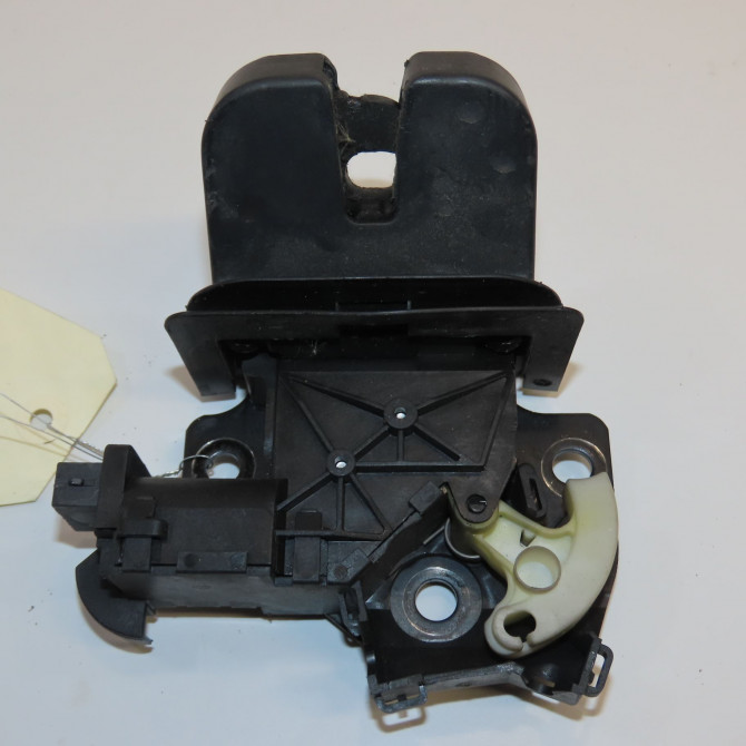 Serrure hayon occasion AUDI A6 III Phase 1 05-2004->10-2008 3.0 V6 233ch 8P4827505D 2