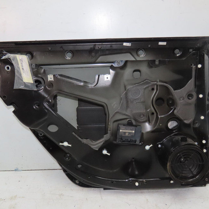 Porte arrière gauche occasion AUDI A6 III Phase 1 05-2004->10-2008 3.0 V6 233ch 4F0833051G 2