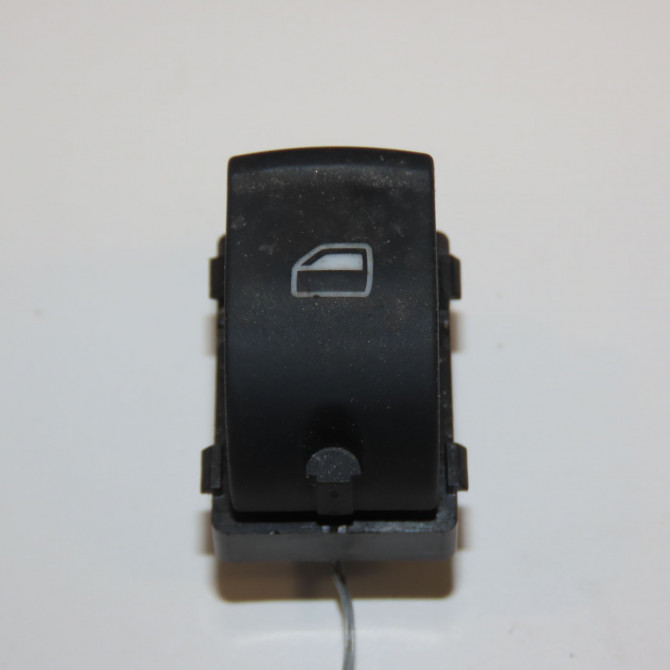 Commande leve-glace porte arrière gauche occasion AUDI A6 III Phase 1 05-2004->10-2008 3.0 V6 233ch 1