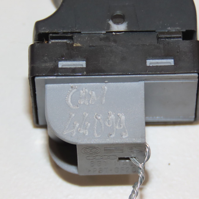 Commande leve-glace porte arrière gauche occasion AUDI A6 III Phase 1 05-2004->10-2008 3.0 V6 233ch 4