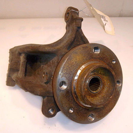 Moyeu avg occasion PEUGEOT 207 Phase 1 04-2006->06-2013 1.4 VTI 16v 95ch 330776