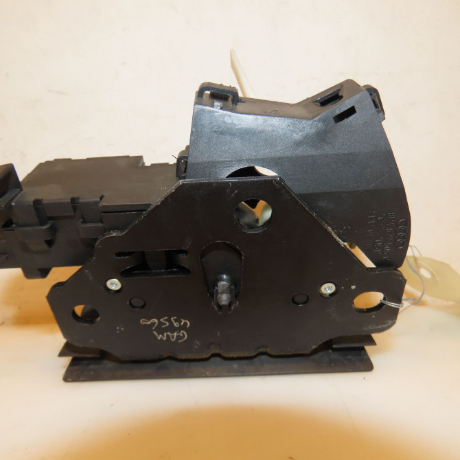Serrure hayon occasion AUDI Q7 I Phase 2 04-2009->04-2015 8P4827505D 1