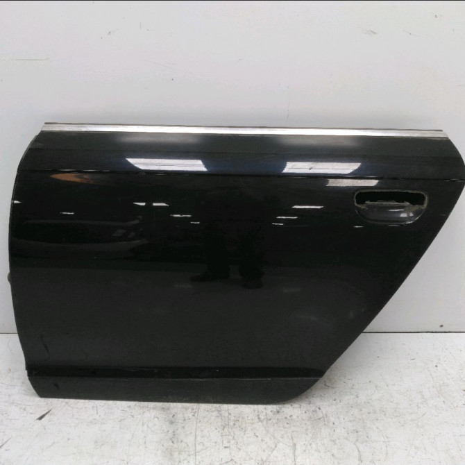 Porte arrière gauche occasion AUDI A6 III Phase 1 05-2004->10-2008 2.4i V6 180ch 4F0833051G 1
