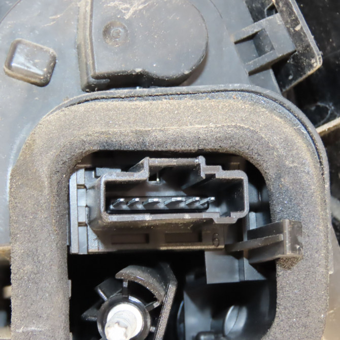 Feu arrière gauche occasion CITROEN C4 II Phase 1 10-2010->01-2015 1.6 HDI 115ch 6350KS 3