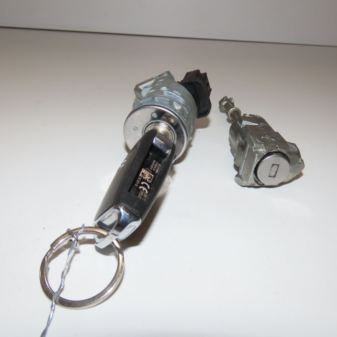 Kit serrures + antivol occasion CITROEN C4 II Phase 1 10-2010->01-2015 1.6 VTI 120ch 4162WH 1