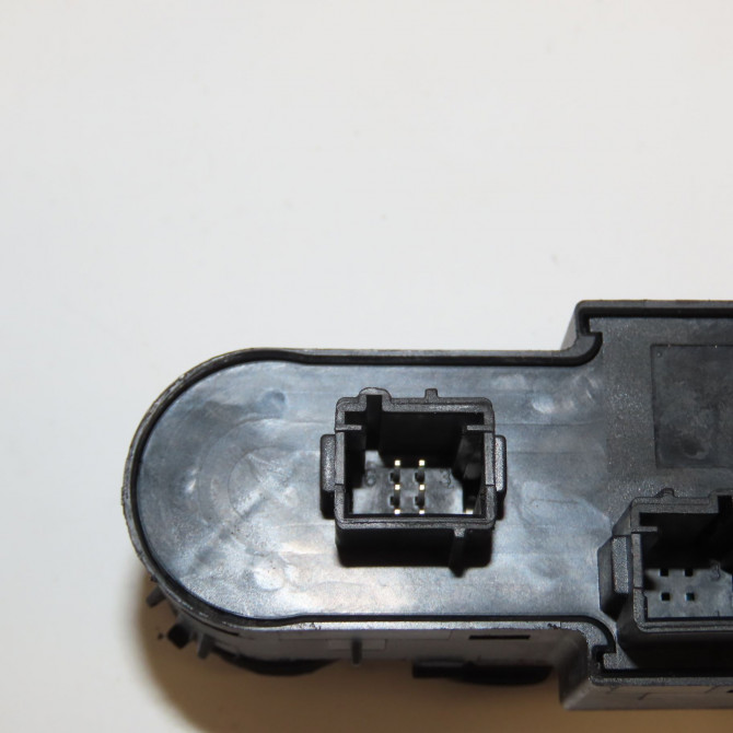 Commande lève-glace porte avant gauche occasion CITROEN C4 II Phase 1 10-2010->01-2015 1.6 HDI 90ch 6490JX 3