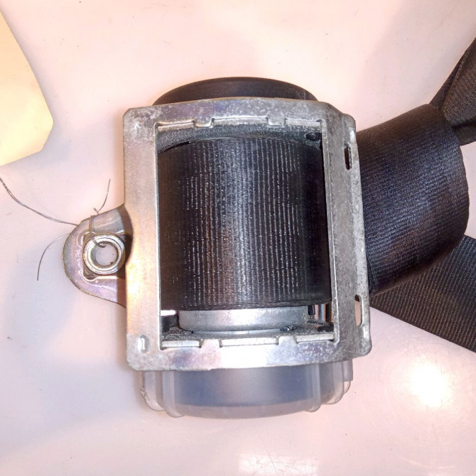 Ceinture avant droite occasion FORD CMAX I Phase 2 03-2007->09-2010 1.8 TDCI 8v 115ch 1540216 3