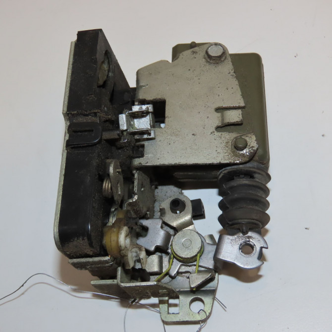 Serrure porte avg occasion IVECO DAILY IV phase 1 04-2006->04-2009 2.2 D 115ch 5801352920 2