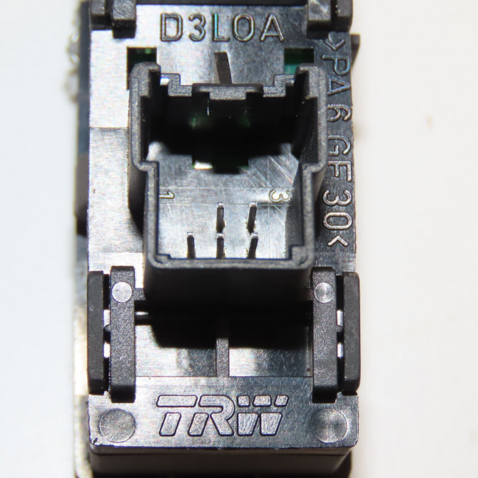 Bouton de warning occasion FORD CMAX I Phase 2 03-2007->09-2010 1.8 TDCI 8v 115ch 1471731 3