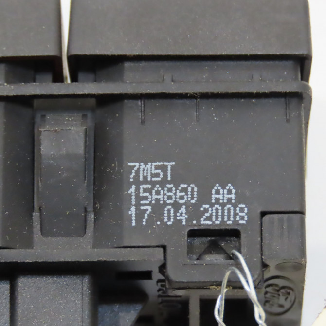 Bouton de warning occasion FORD CMAX I Phase 2 03-2007->09-2010 1.8 TDCI 8v 115ch 1471731 3