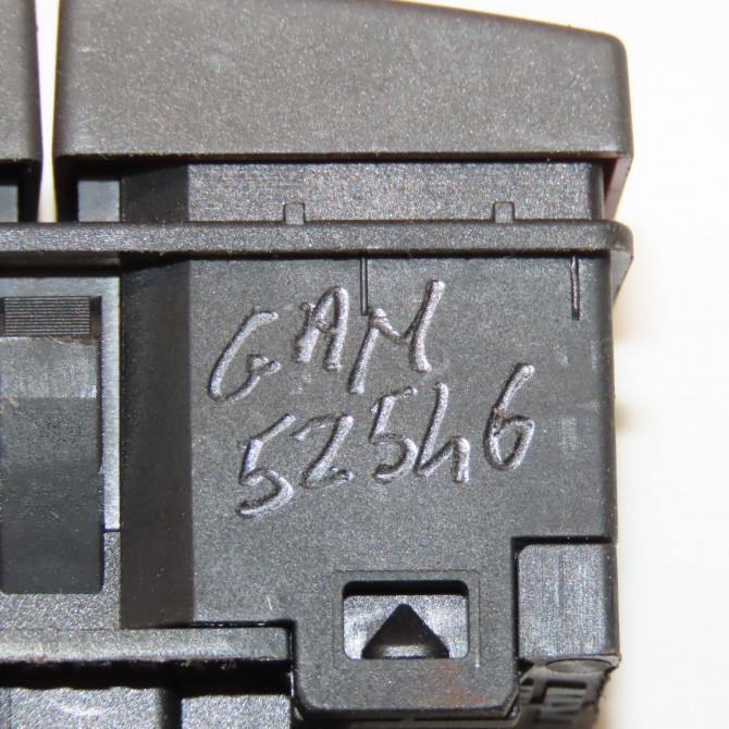 Bouton de warning occasion FORD CMAX I Phase 2 03-2007->09-2010 1.8 TDCI 8v 115ch 1471731 4