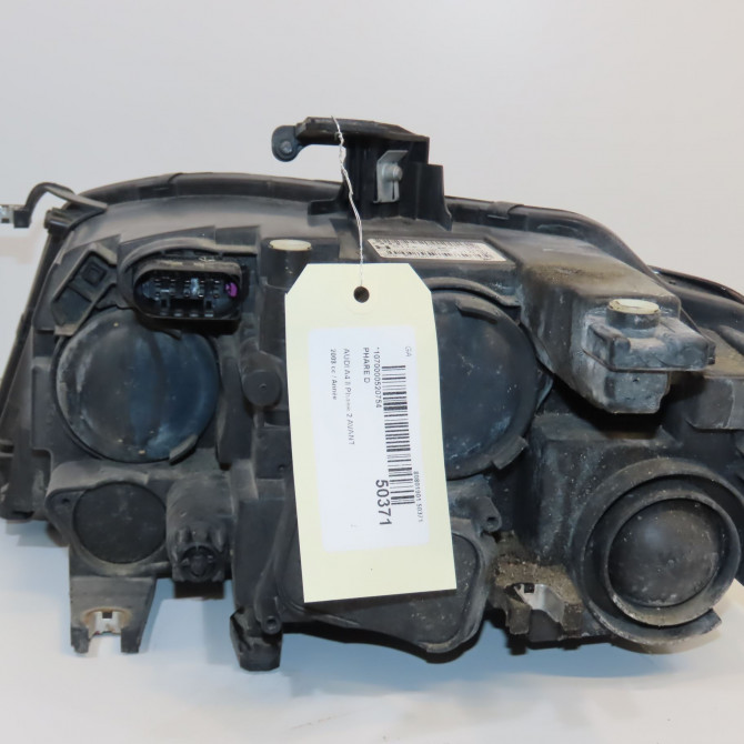 Phare droit occasion AUDI A4 II Phase 2 AVANT 09-2004->04-2008 8K0941030AF 2