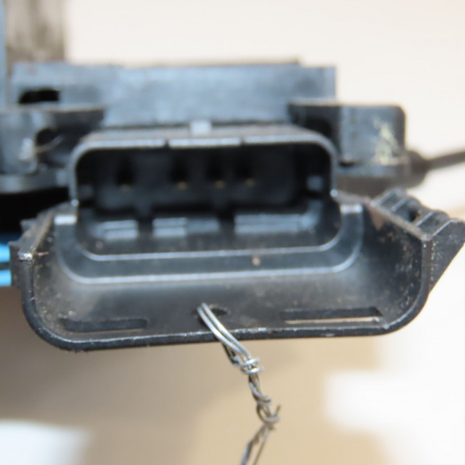 Serrure porte avg occasion CITROEN C3 PICASSO Phase 1 02-2009->08-2012 1.6 HDi 90ch 9135FR 6