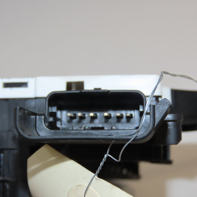 Serrure porte avg occasion CITROEN C3 PICASSO Phase 2 09-2012->... 1.4 VTI 95ch 9135FR 5