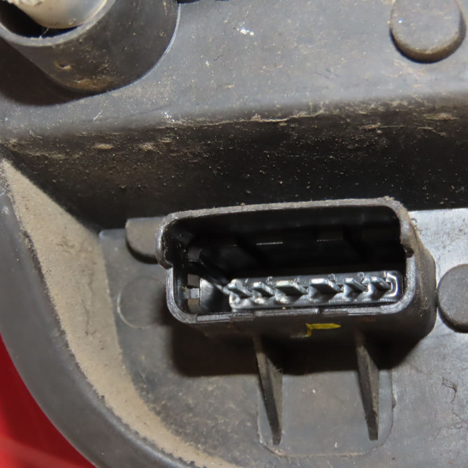 Feu arrière droit occasion RENAULT CLIO III Phase 1 09-2005->03-2009 1.5 DCI 70ch 8200459960 3