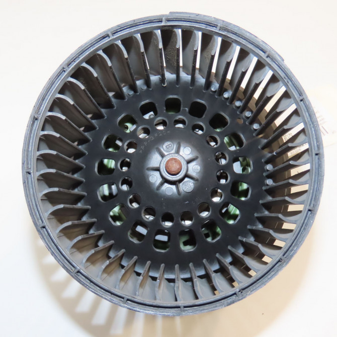 Ventilateur de chauffage occasion DACIA SANDERO II Phase 1 10-2012->... 0.9 TCE 90ch 272100975R 2