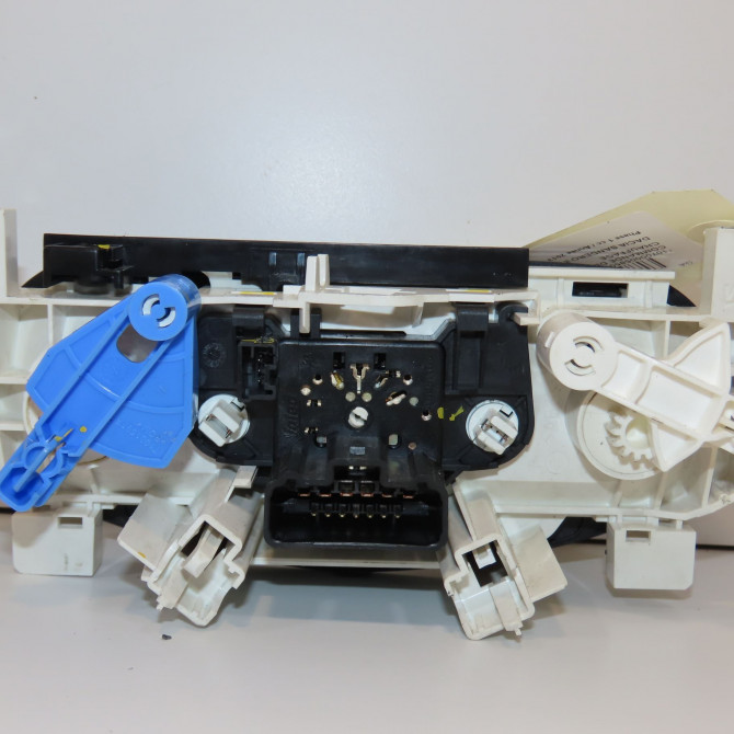 Commande de chauffage occasion DACIA SANDERO II Phase 1 10-2012->... 1.5 DCI 90ch 275108691R 2