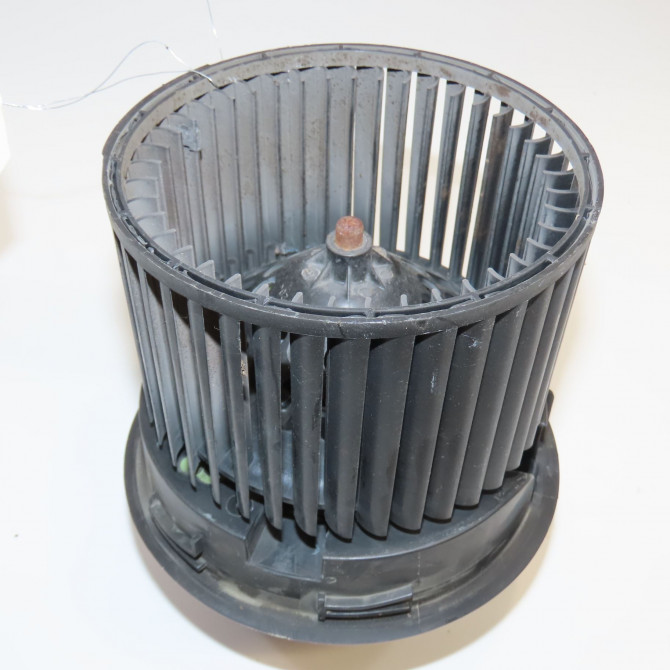 Ventilateur de chauffage occasion DACIA SANDERO II Phase 1 10-2012->... 1.5 DCI 90ch 272100975R 1