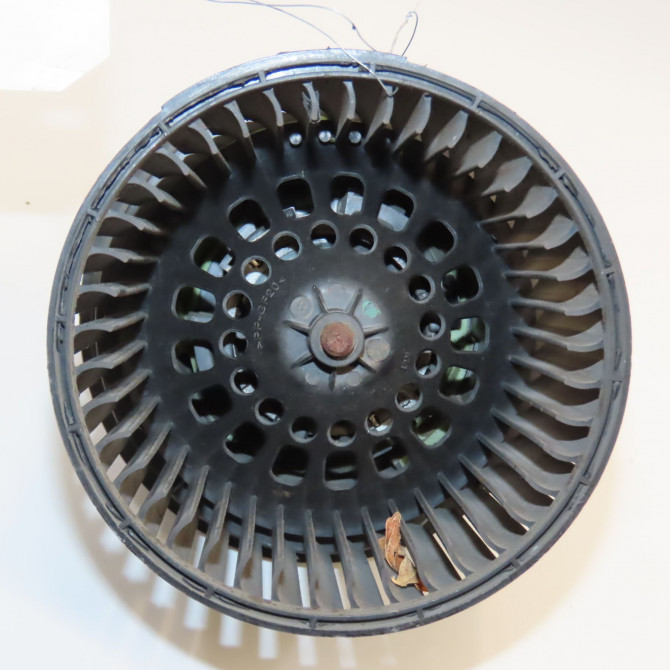 Ventilateur de chauffage occasion DACIA SANDERO II Phase 1 10-2012->... 1.5 DCI 90ch 272100975R 2