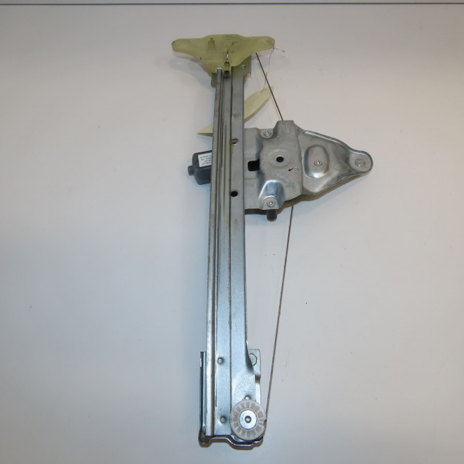 Mecanisme + moteur lève-glace avant droit occasion DACIA DUSTER II Phase 1 10-2017->... 807201952R 2