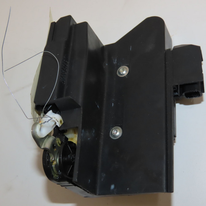 Serrure porte ard occasion DACIA DUSTER II Phase 1 10-2017->... 825023654R 2