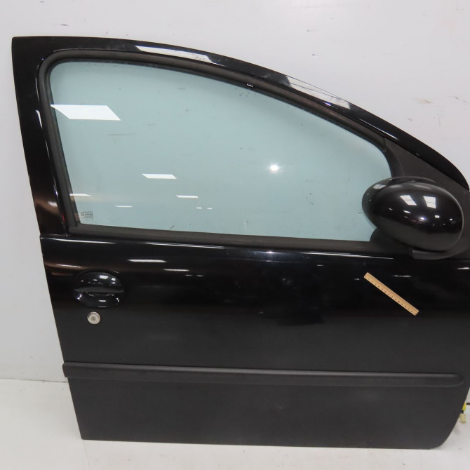 Porte avant droite occasion PEUGEOT 107 Phase 1 06-2005->12-2008 1.0i 12v 68ch 1612539780 1
