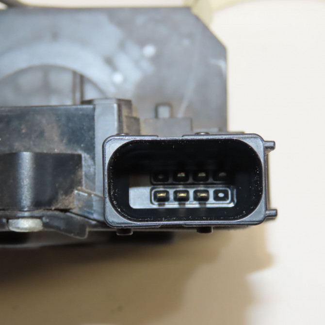 Serrure porte ard occasion OPEL CORSA IV Phase 1 09-2006->12-2010 1.2 TWINPORT 80ch 13258268 4