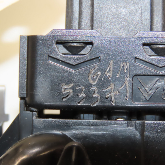 Commande lève-glace porte avant droite occasion PEUGEOT 208 208 Phase 1 2012-03-01->2015-09-30 1.0i VTI 68ch 96758217ZD 5