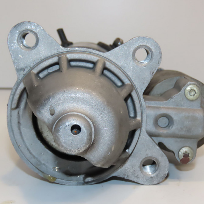 Démarreur occasion FORD FIESTA IV Phase 2 09-1999->09-2002 1.8 D 1126987 3