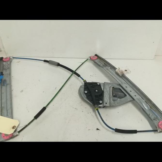 Mecanisme + moteur lève-glace avant droit occasion PEUGEOT 208 208 Phase 1 2012-03-01->2015-09-30 1.0 PURETECH 68ch 9673155180 2