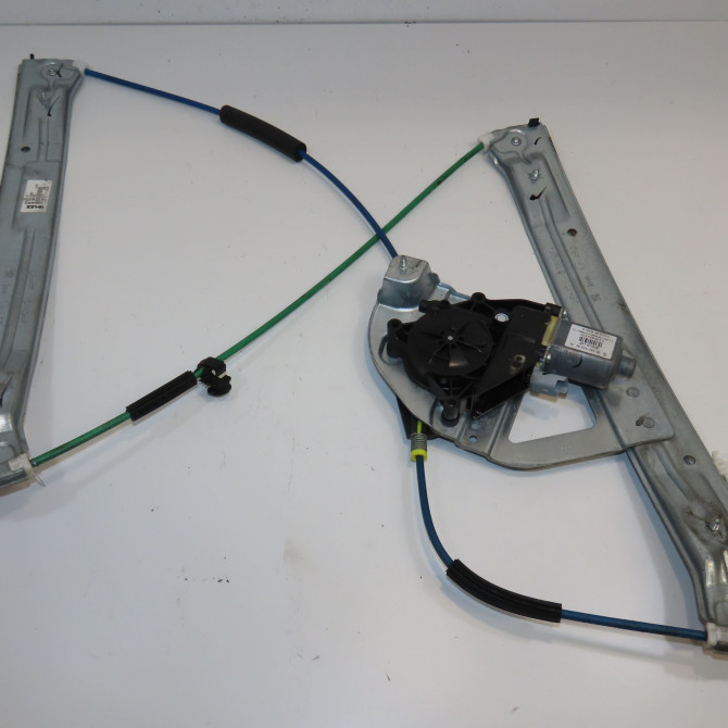 Mecanisme+moteur leve-glace avg occasion PEUGEOT 208 Phase 2 04-2015->... 1.2i PURETECH 110ch 9673155280 1