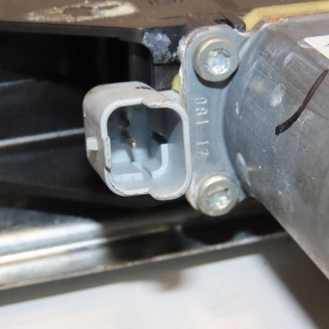 Mecanisme+moteur leve-glace avg occasion PEUGEOT 208 Phase 2 04-2015->... 1.2i PURETECH 110ch 9673155280 4