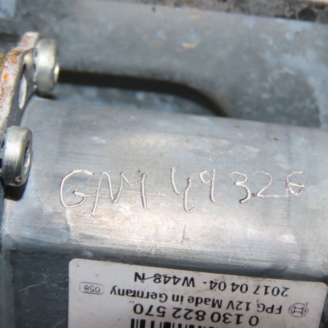 Mecanisme+moteur leve-glace avg occasion PEUGEOT 208 Phase 2 04-2015->... 1.2i PURETECH 110ch 9673155280 8