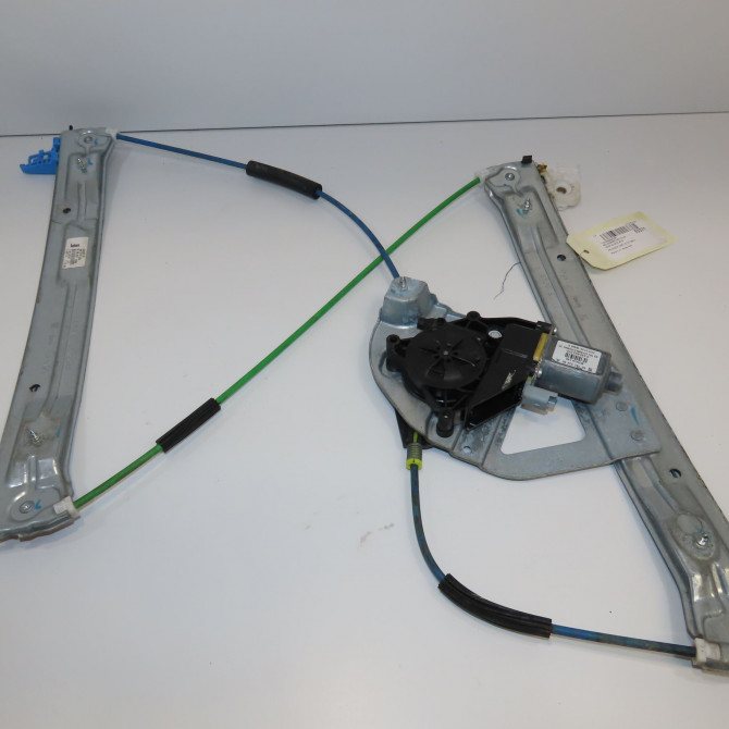 Mecanisme+moteur leve-glace avg occasion PEUGEOT 208 208 Phase 1 2012-03-01->2015-09-30 1.0i VTI 68ch 9673155280 1