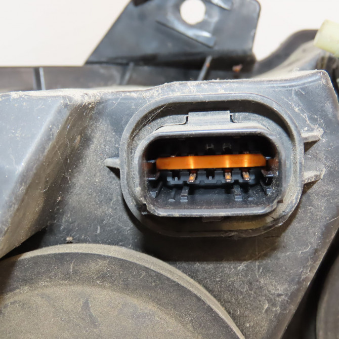 Phare gauche occasion RENAULT MASTER III Phase 1 04-2010->... 2.3 DCI 125ch 260602078R 3