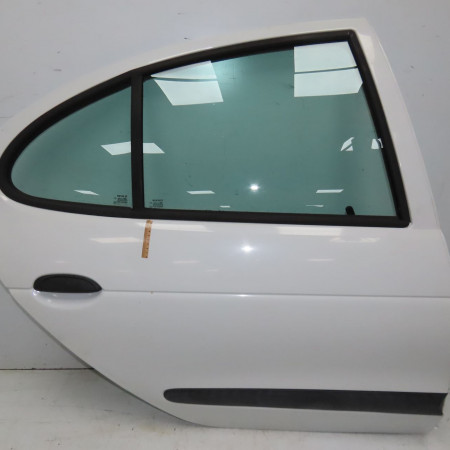 Porte arrière droite occasion RENAULT MEGANE I Phase 1 11-1995->03-1999 1.6i 7751471876