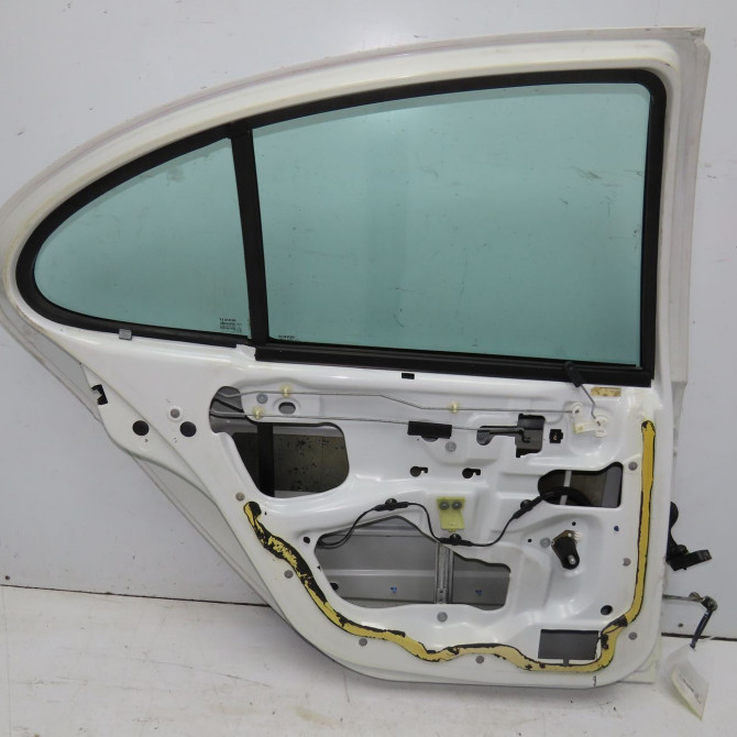 Porte arrière gauche occasion RENAULT MEGANE I Phase 1 11-1995->03-1999 1.6i 7751471875 2