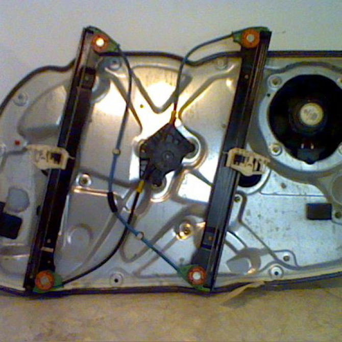 Mecanisme+moteur leve-glace avg occasion FIAT STILO Phase 1 10-2001->09-2007 46831655 1