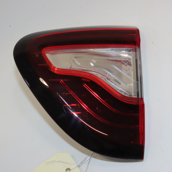 Feu arrière intérieur droit occasion RENAULT CAPTUR Phase 1 04-1995->04-1999 0.9i TCE 90ch 265508073R 1