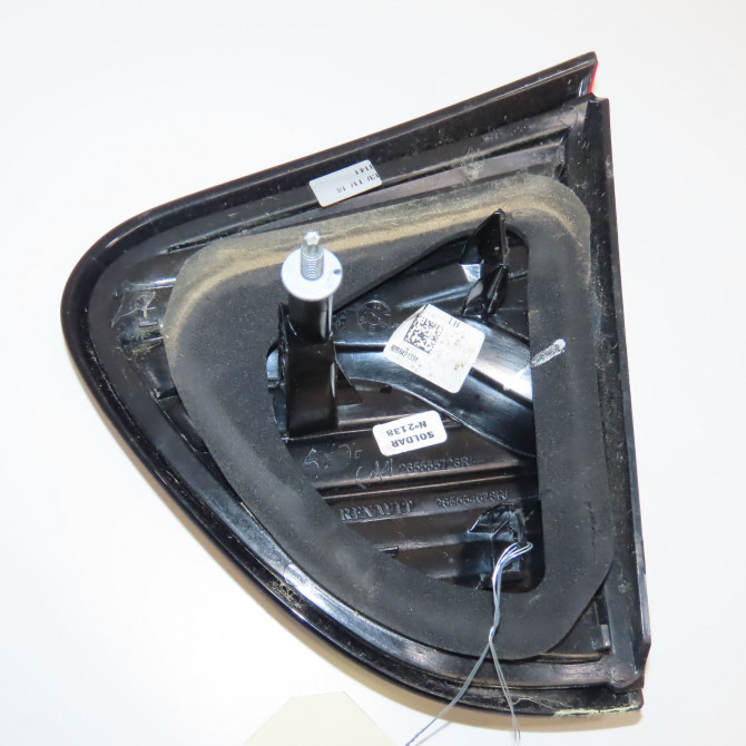 Feu arrière interieur gauche occasion RENAULT CAPTUR Phase 1 04-1995->04-1999 0.9i TCE 90ch 265555726R 2
