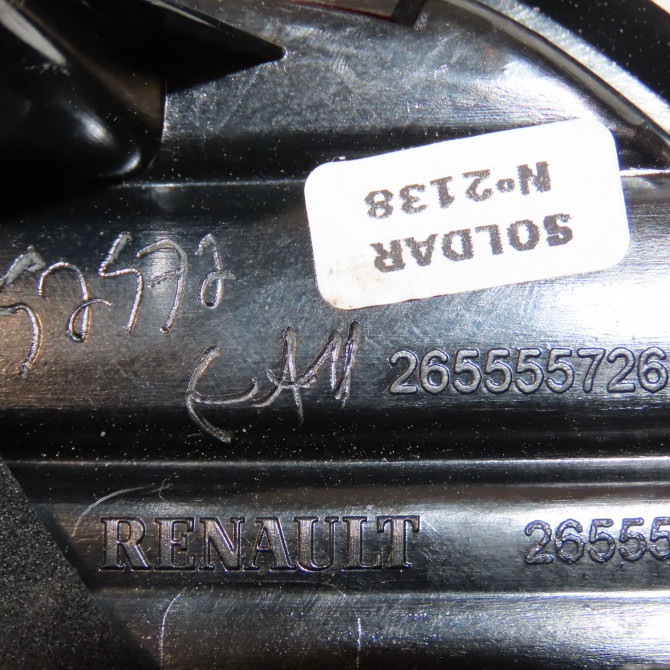 Feu arrière interieur gauche occasion RENAULT CAPTUR Phase 1 04-1995->04-1999 0.9i TCE 90ch 265555726R 3