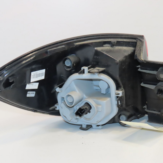 Feu arrière droit occasion RENAULT CAPTUR Phase 1 02-2013->... 0.9 90 ch 265509762R 2