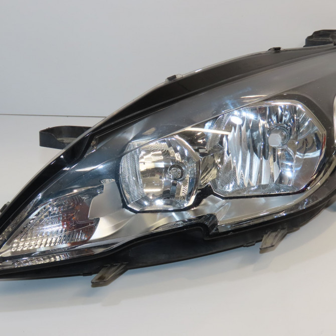 Phare gauche occasion 1