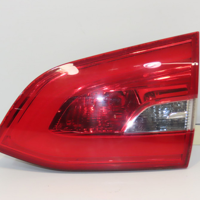 Feu arrière intérieur droit occasion 1