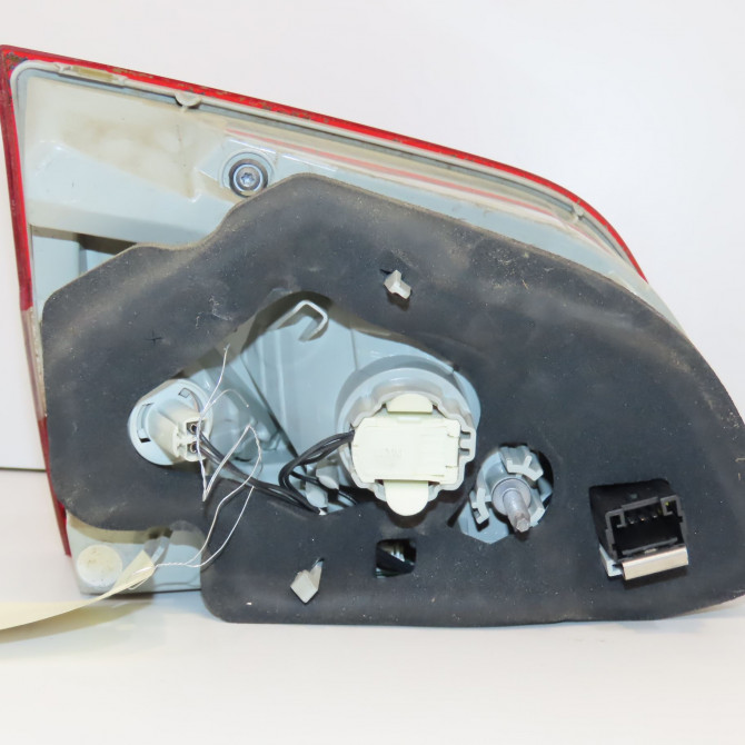 Feu arrière intérieur droit occasion 2