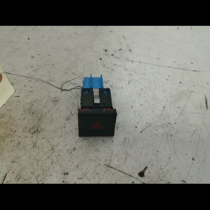 Bouton de warning occasion VOLKSWAGEN POLO V Phase 2 02-2014->... 1.2i 90ch 6C0953509A 1